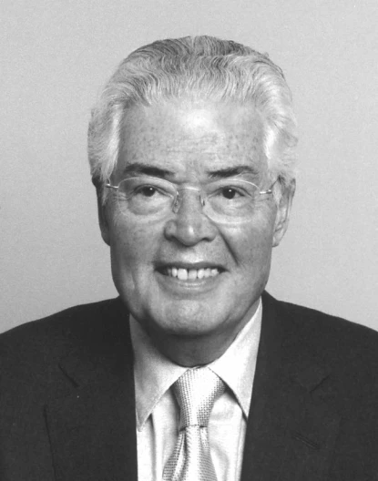 Robert Hung-ngai HO