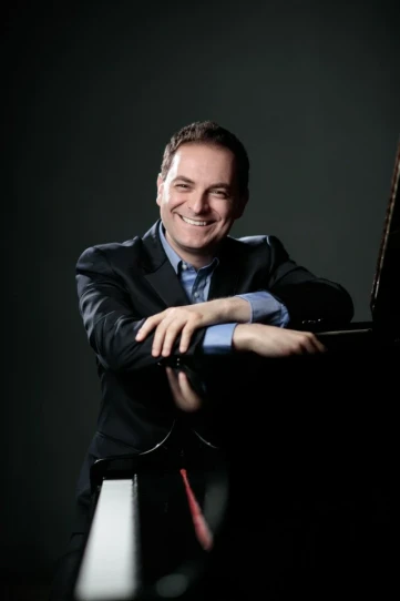 Academy Piano Masterclass by Enrico Elisi